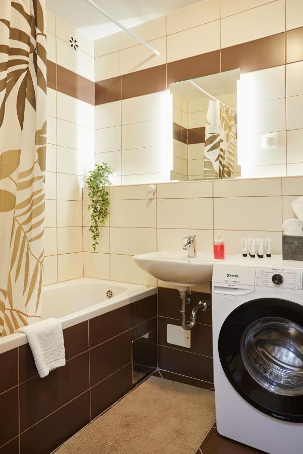 Spacious 2Bdr Apartment Near Business District Zagreb Extérieur photo